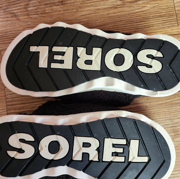 Size 9 - SOREL Viibe Black Faux Shearling Fuzzy Slip-On Shoes - Picture 6 of 14